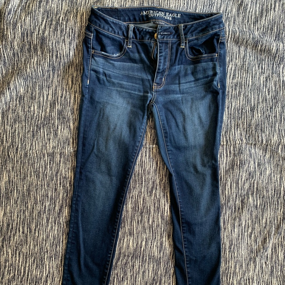 Size 6 Short American Eagle super stretch indigo jeggings